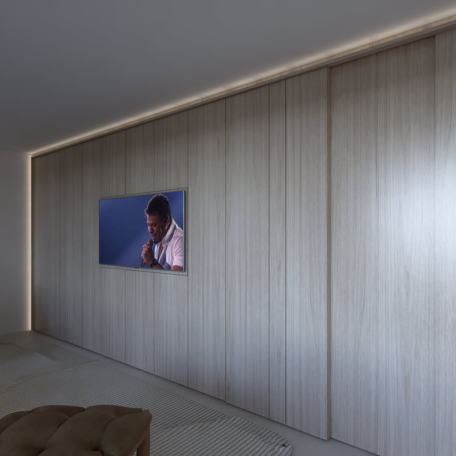 Apartamento MC — Presidente Prudente: detalhe da parede ripada com TV embutida — projeto de arquitetura de interiores