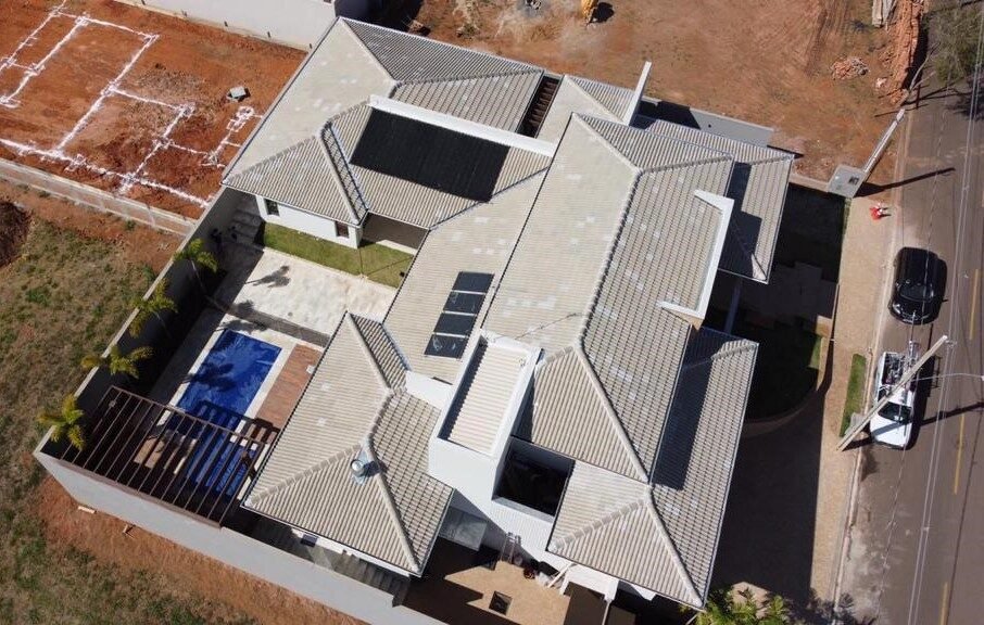 Casa AM — Adamantina: vista aérea da construção — projeto de arquitetura residencial