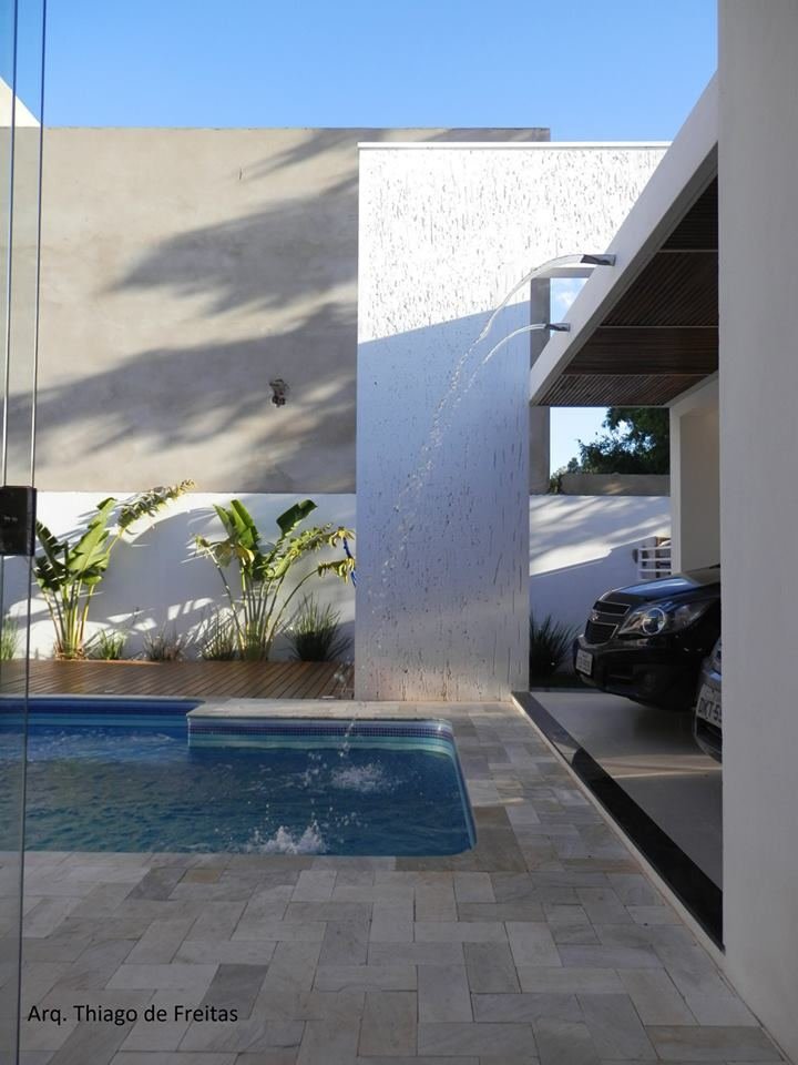 Casa MJ — Adamantina: piscina cascata parede — projeto de arquitetura residencial