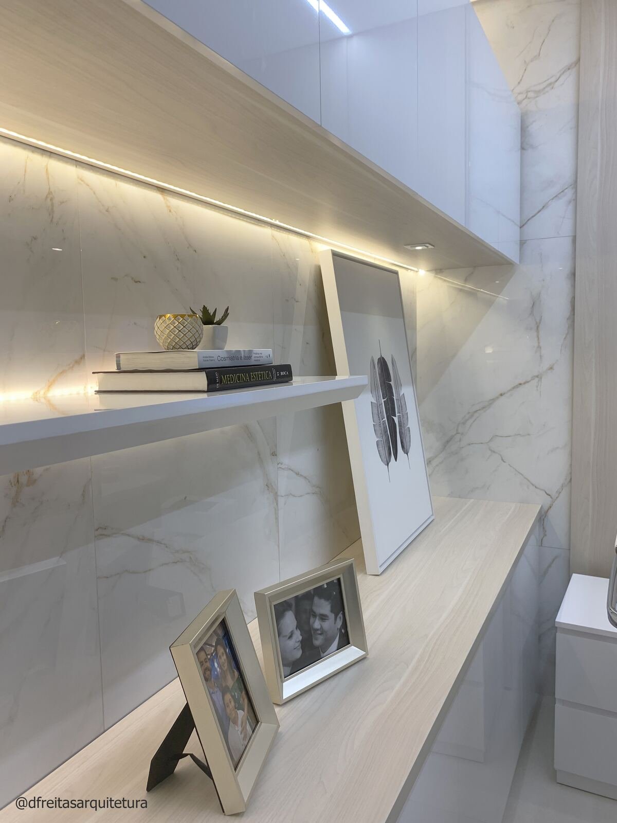 Consultório Dermatologista Nara Hosoume — Adamantina: detalhe decoracao — projeto de arquitetura interiores