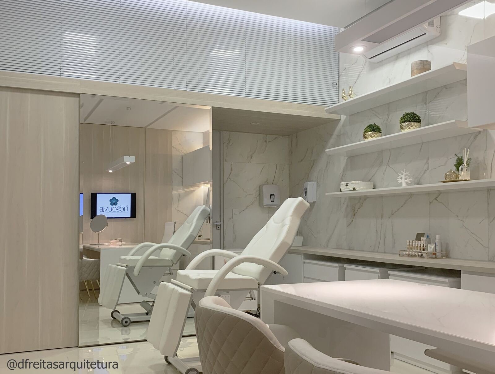Consultório Dermatologista Nara Hosoume — Adamantina: vista ampla consultorios — projeto de arquitetura interiores